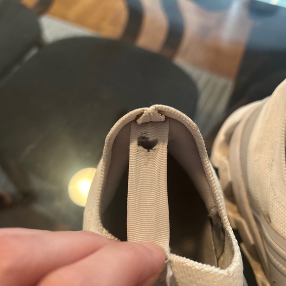 ON RUNNING CLOUDSWIFT 3 Women’s Athletic Running Training Shoes Size 9 M, White - Picture 4 of 13